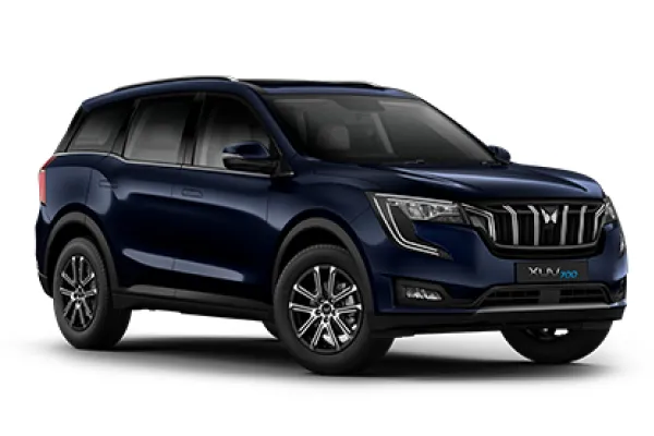 Mahindra XUV 700 AX7 Petrol